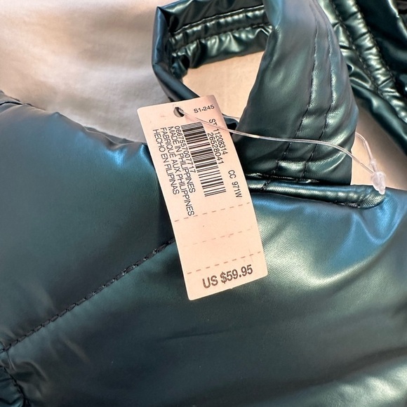 VICTORIA Secret Green Puffer Tote - Picture 9 of 15